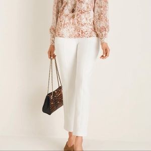 Chico’s SO SLIMMING pants